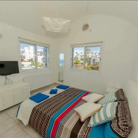 34 Beach Villa Пафос Екстер'єр фото