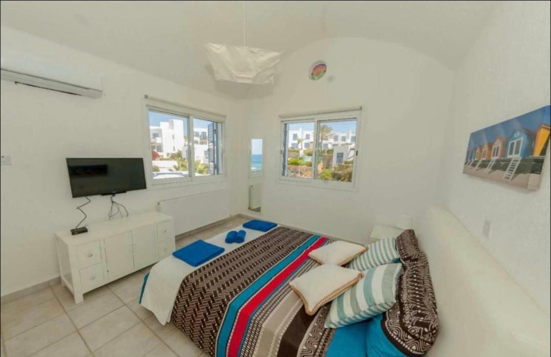 34 Beach Villa Пафос Екстер'єр фото