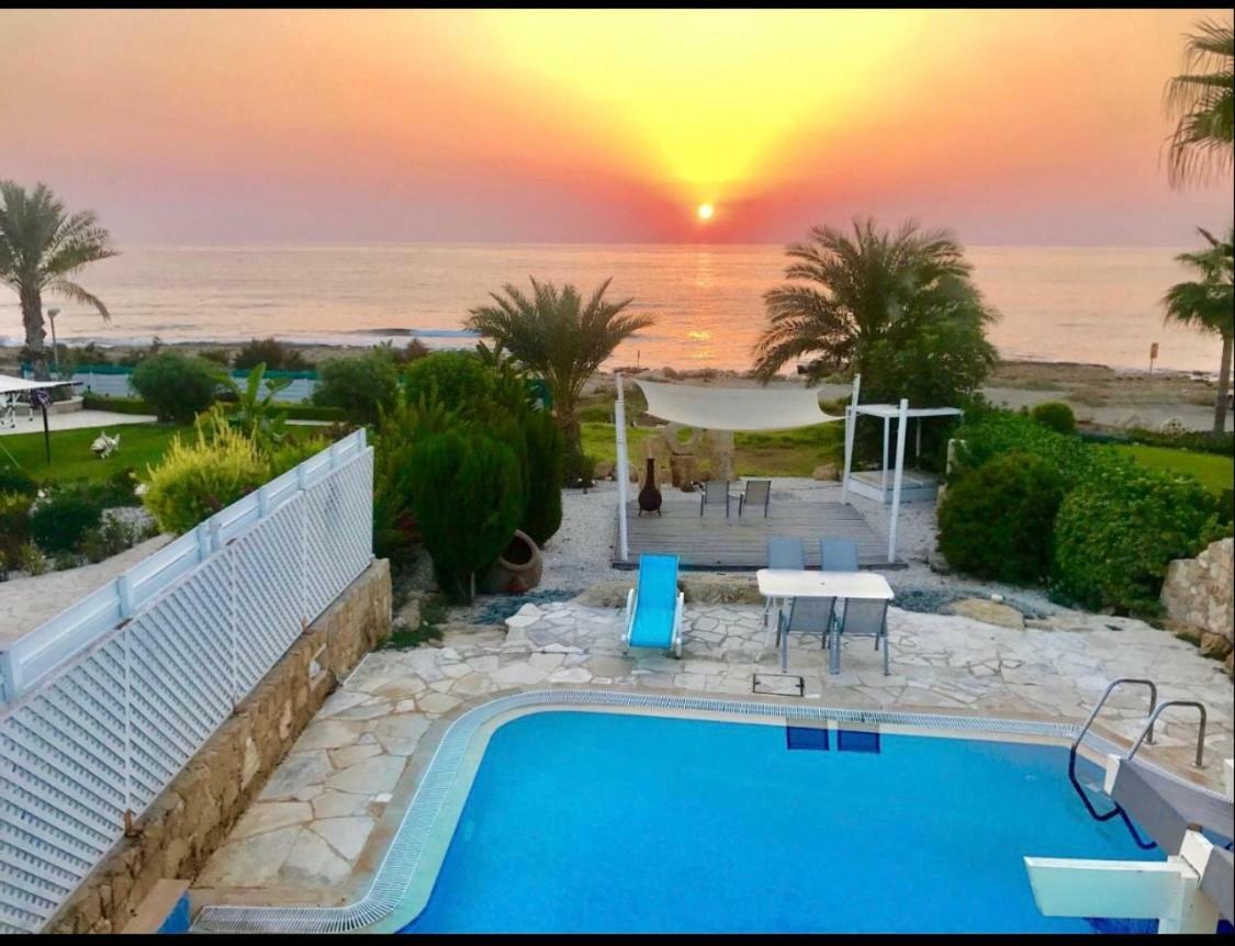 34 Beach Villa Пафос Екстер'єр фото